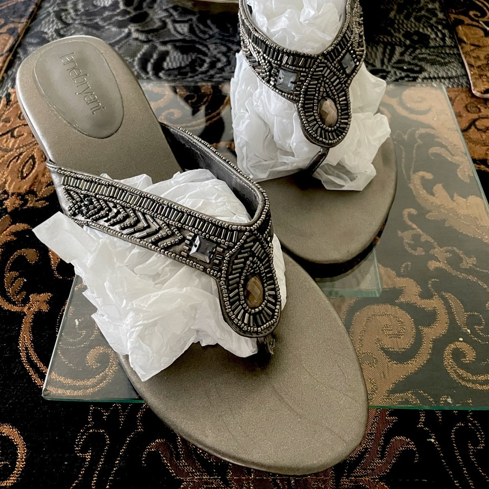 ♥️ LANE BRYANT BEADED sz 12 W Woman’s wide Heels Sandals Bronze Gray Shoe
